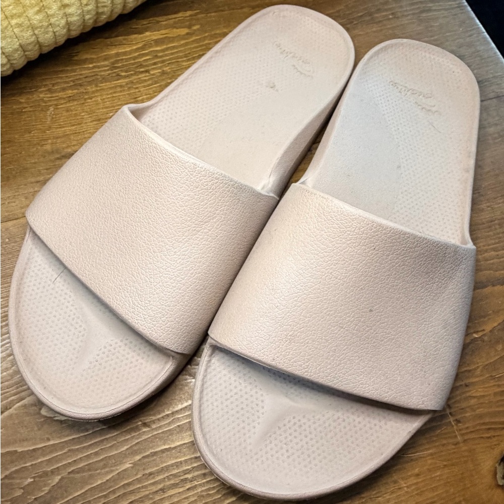 Archies Women's Beige/cream Slide Sandals